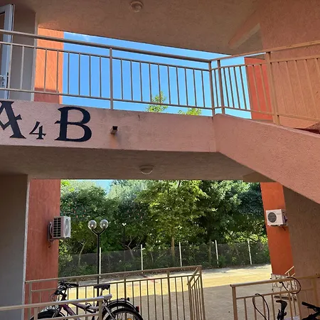 Nessebar Club 95 A 4 B Sunny Slantchev Briag